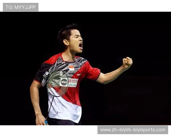 羽毛球挺胸动作解析与训练技巧提升运动表现的关键要素